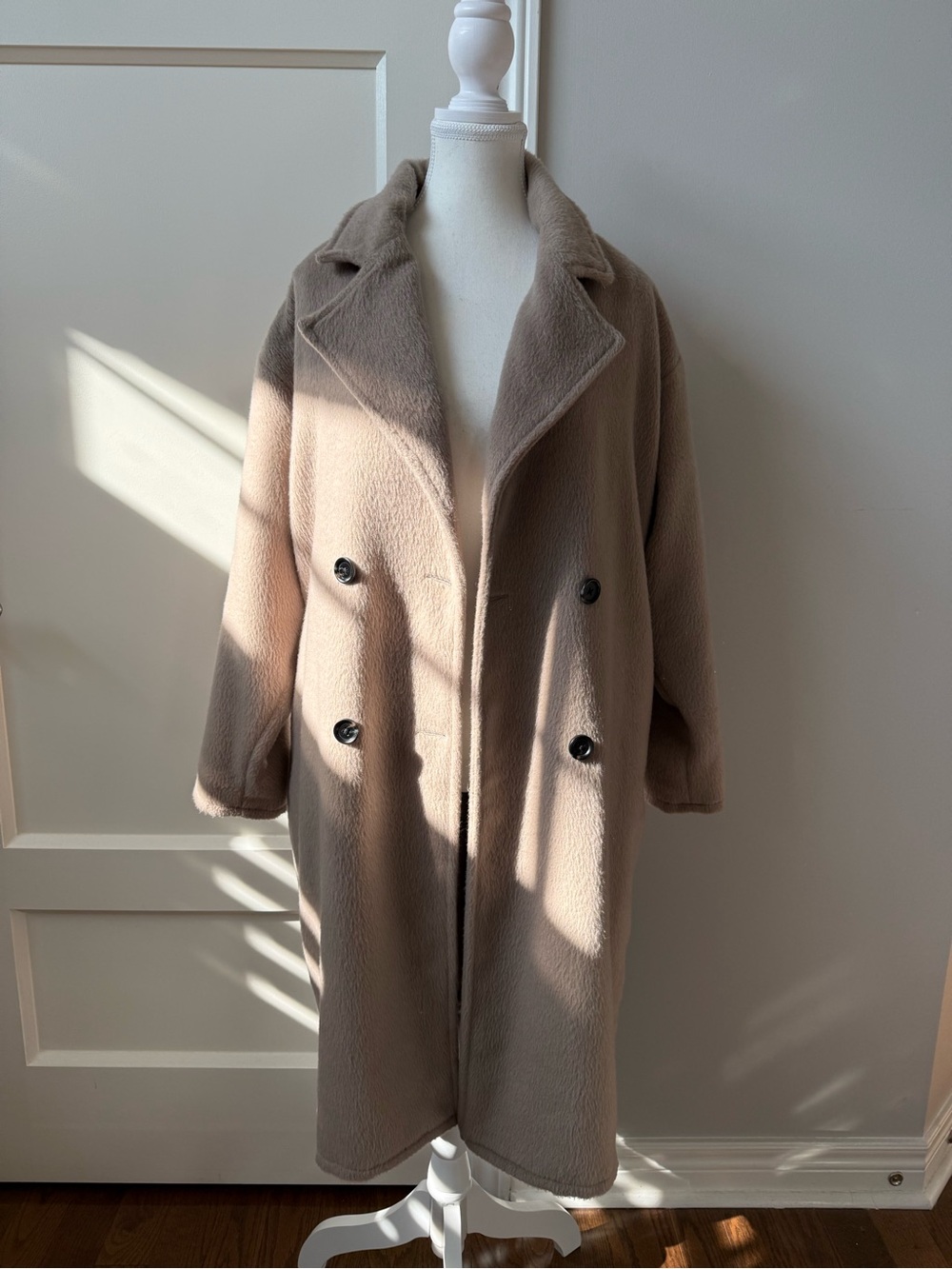 Missguided Double-Breasted Trench Coat in Taupe